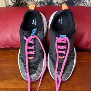 Athletic Works Kids Sneakers Black Gray with Pink Laces